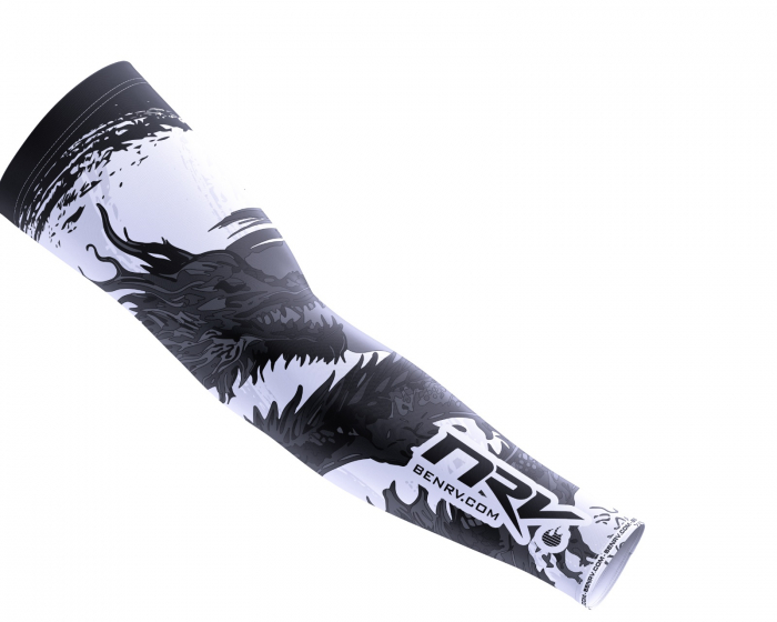 NRV Gaming Sleeve - Black Dragon - S