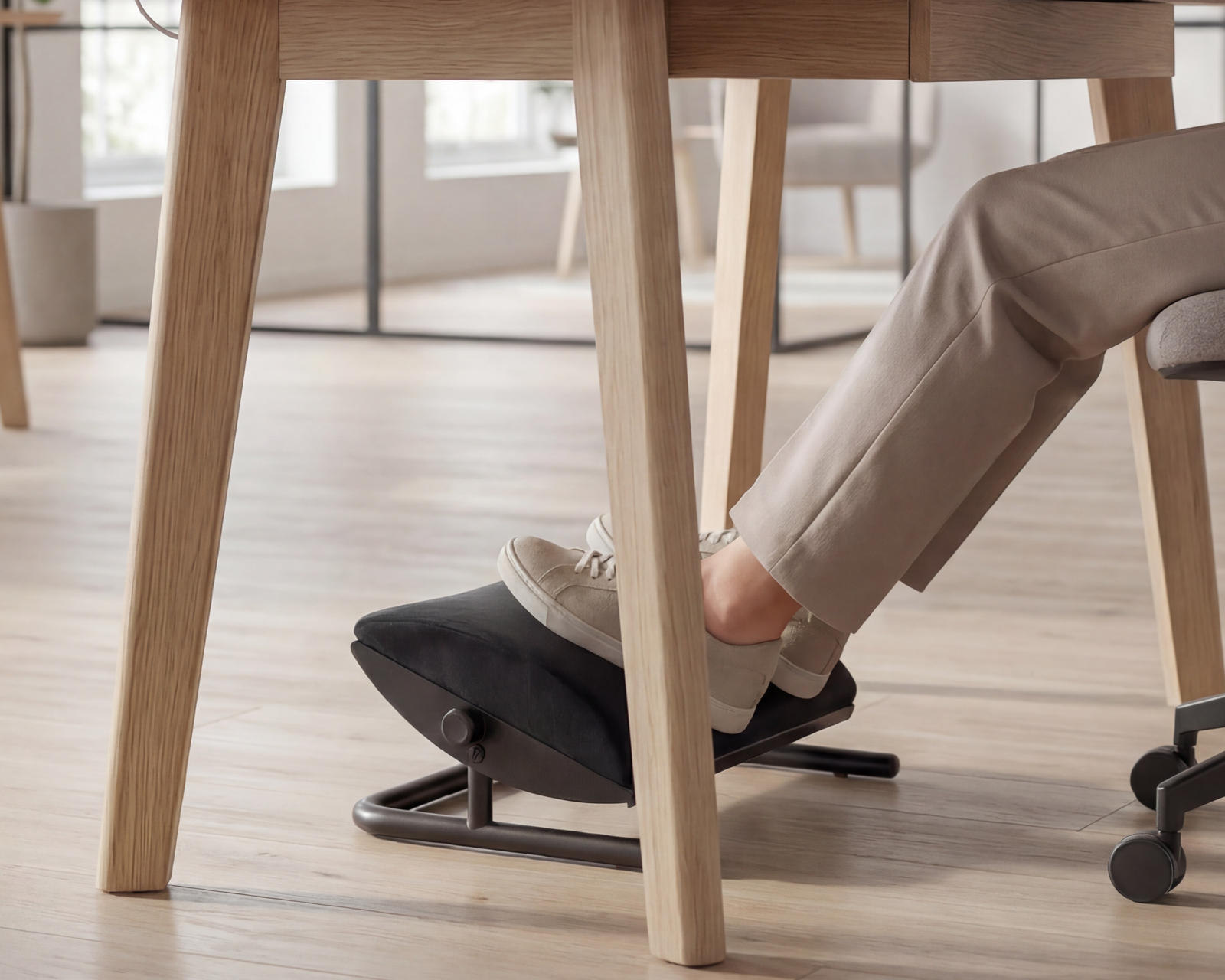 Bakker Basic 952 Ergonomische Fußstütze – Höhenverstellbar, Rutschfest, Schwarz