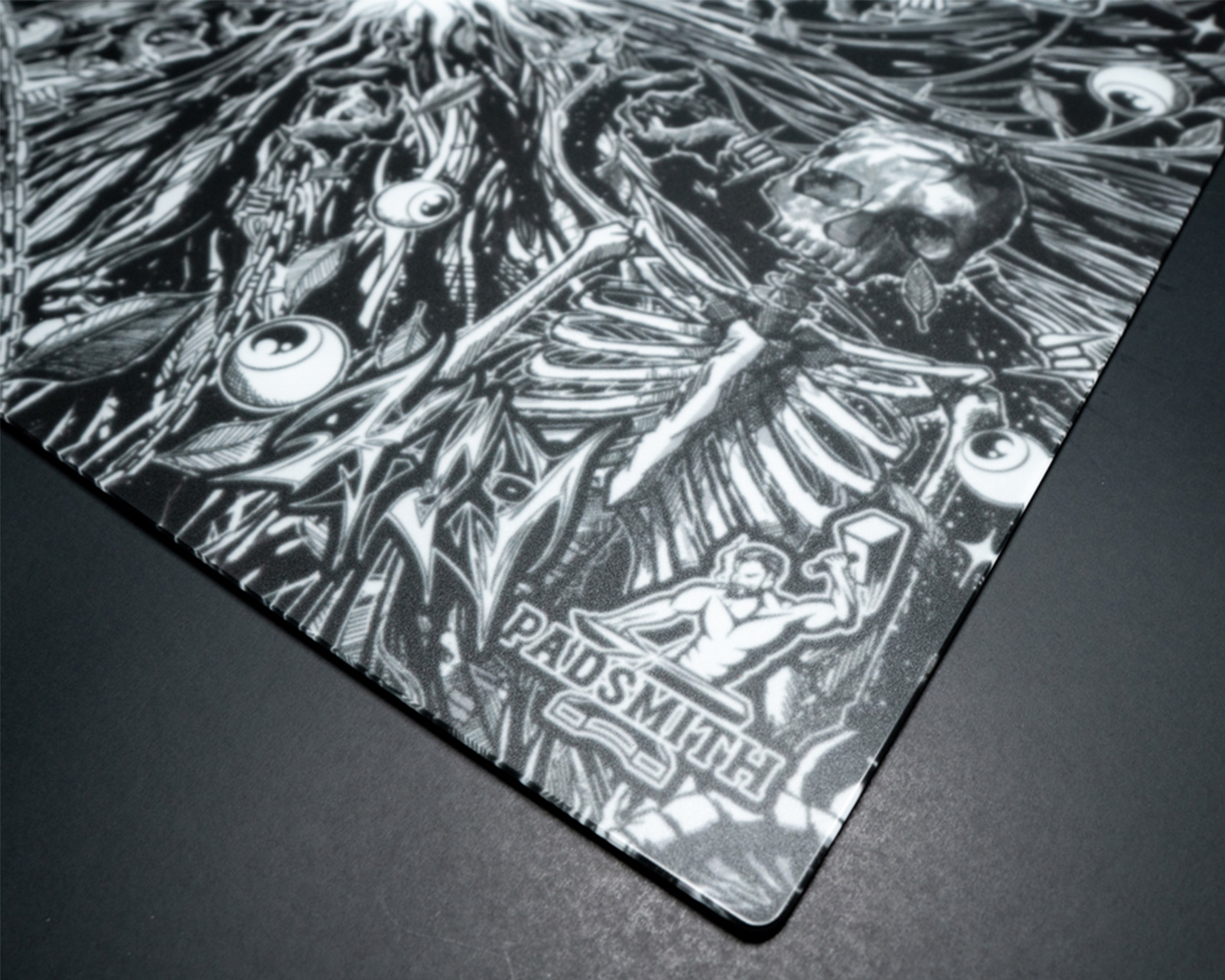 Padsmith Striker Series - Dark Chaos: Kalei Limited Edition Glas 