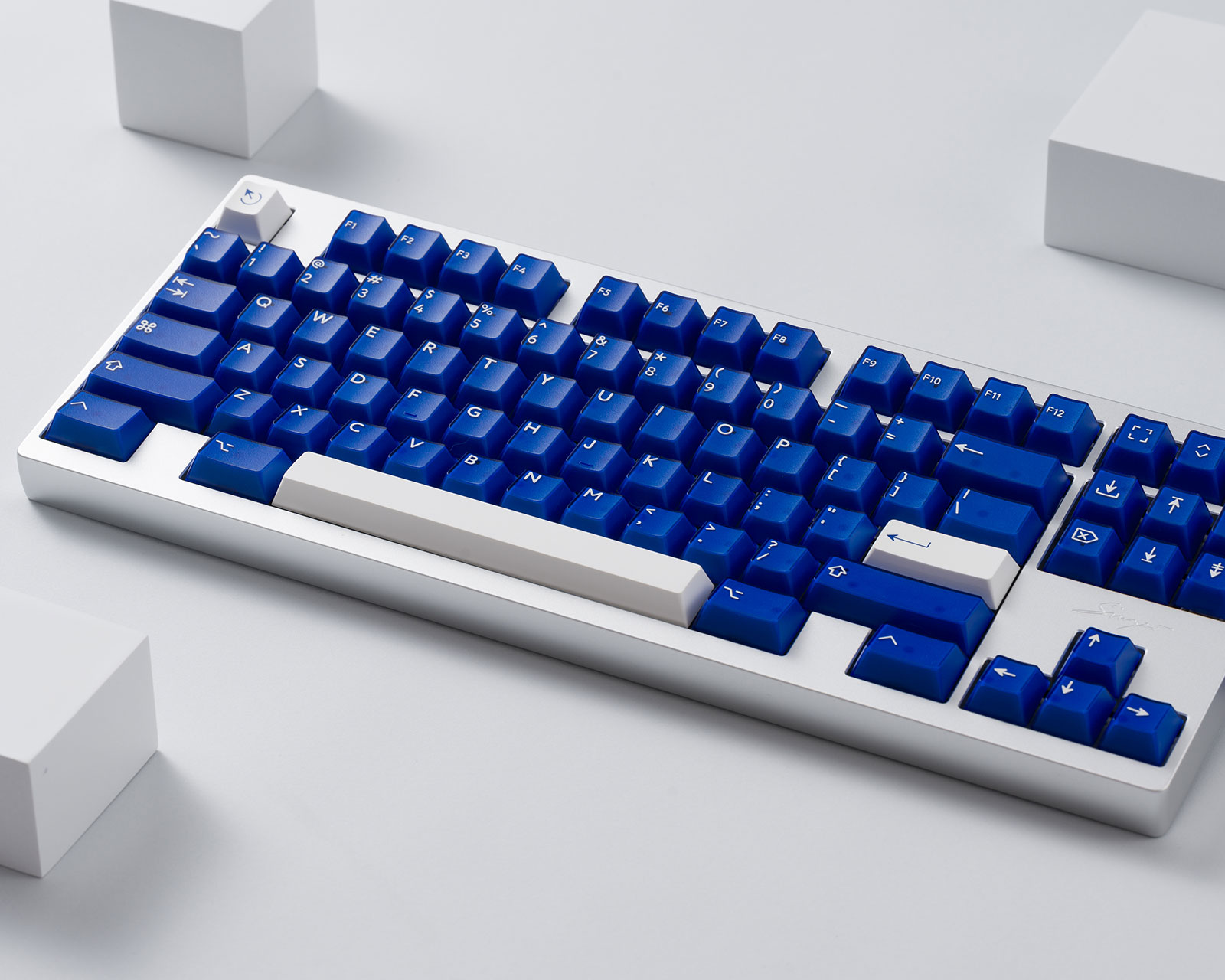 KBDFANS PBTFANS KLEIN BLUE R2キーキャップ