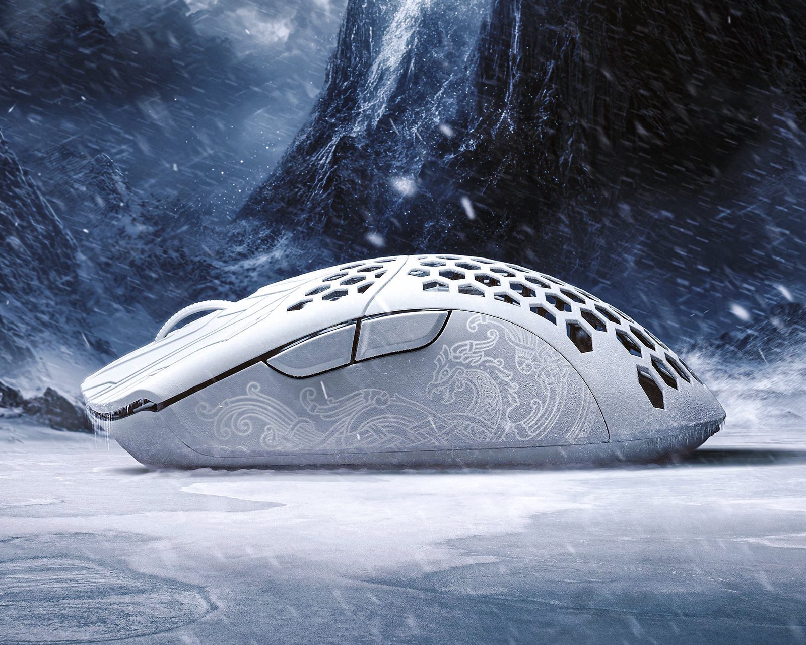 Finalmouse ULX Frostlord - Medium - MaxGaming.gg